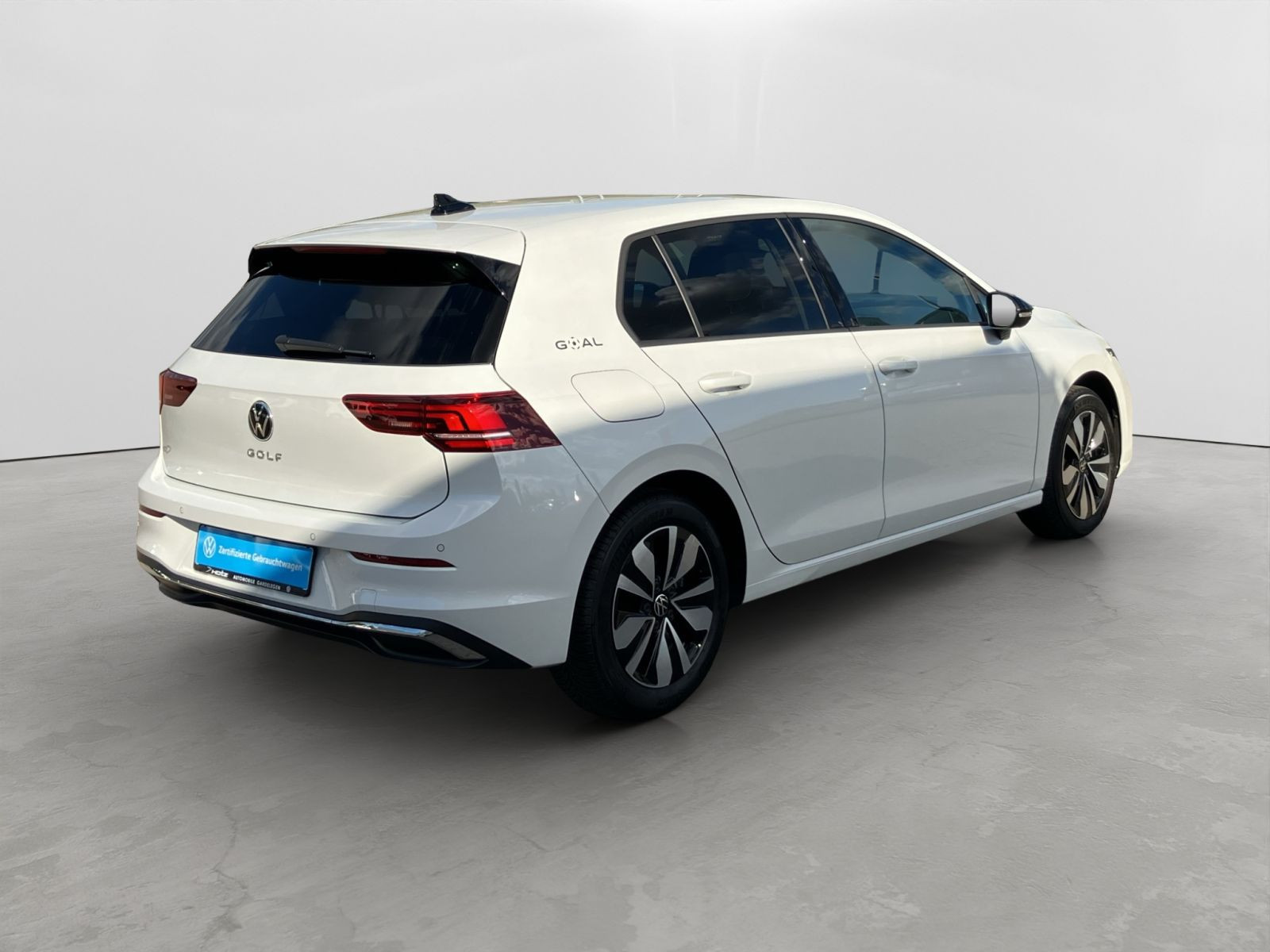 Volkswagen - Golf_5