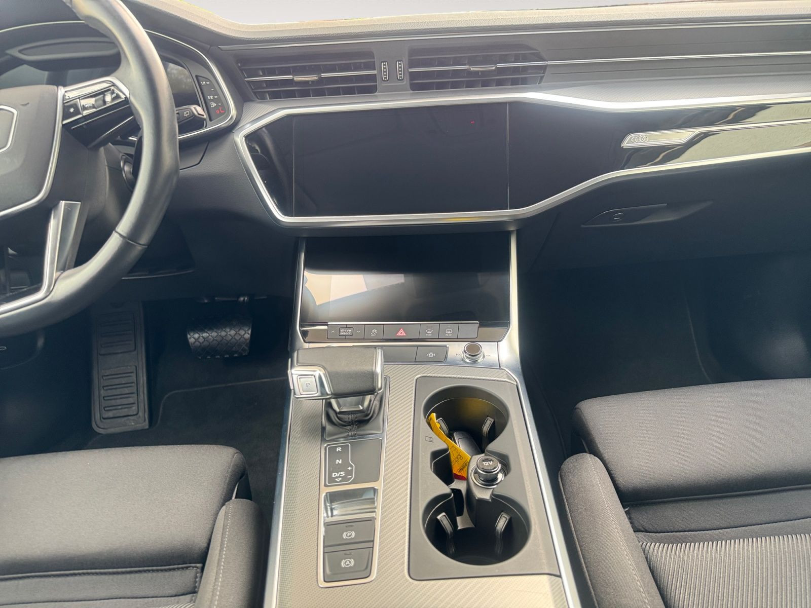 Audi - A6 Avant_12