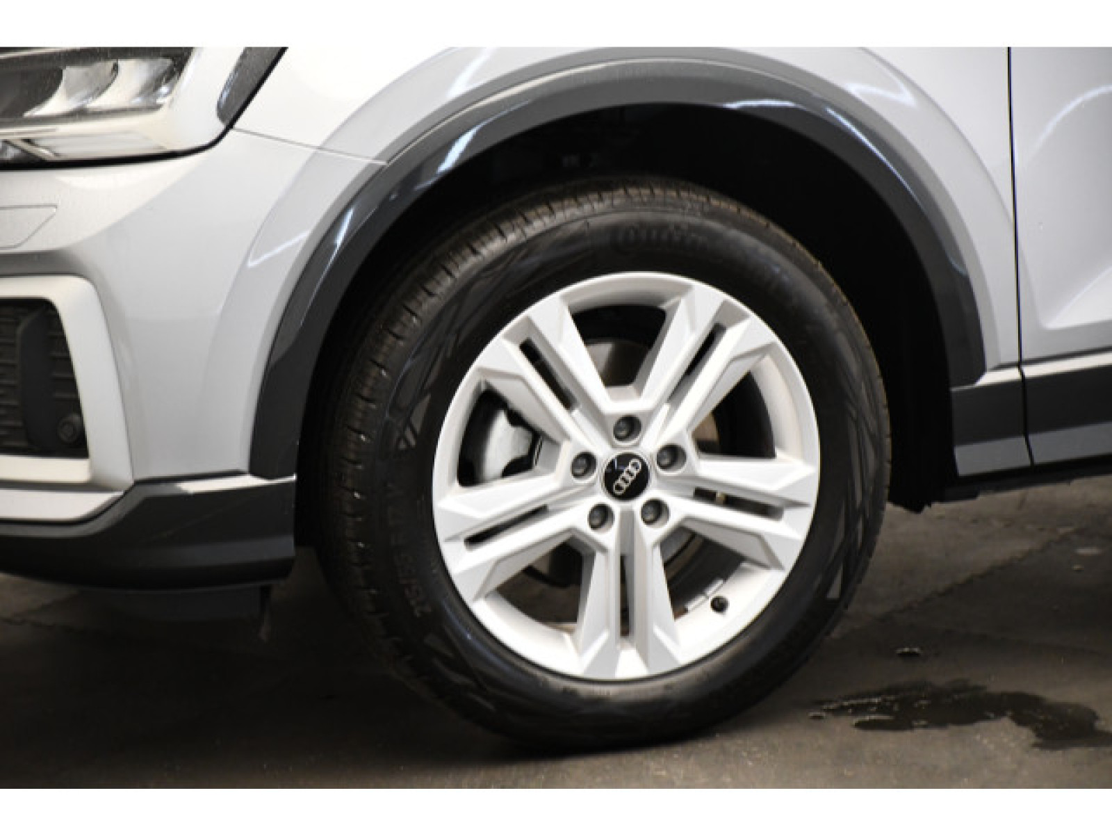 Audi - Q2_16