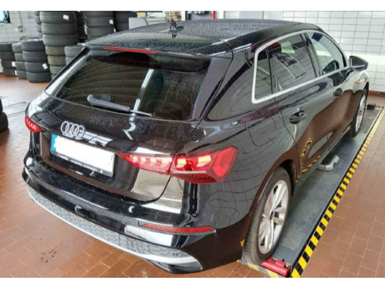 diagonalansicht-hinten-aussen