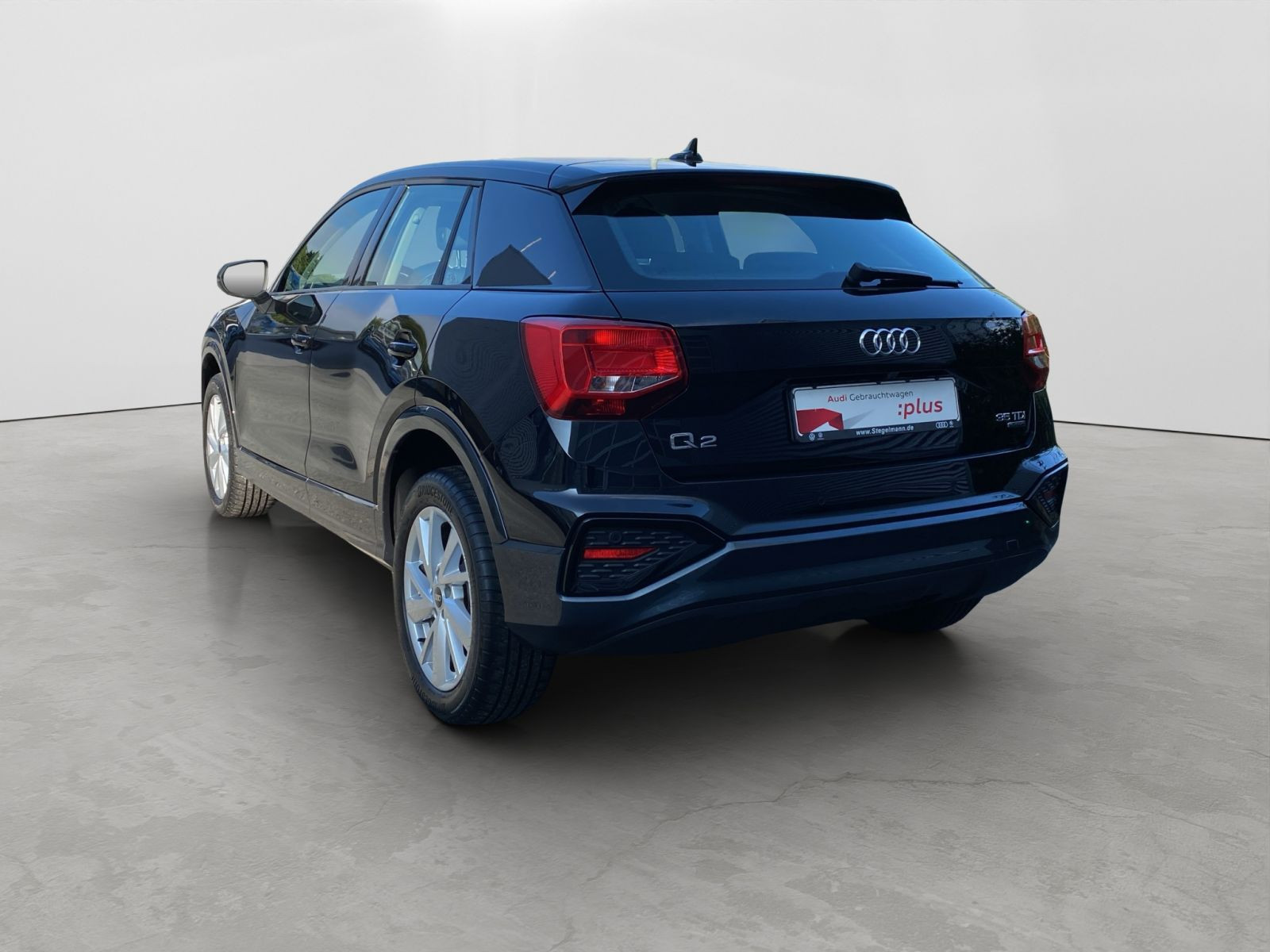 Audi - Q2_4