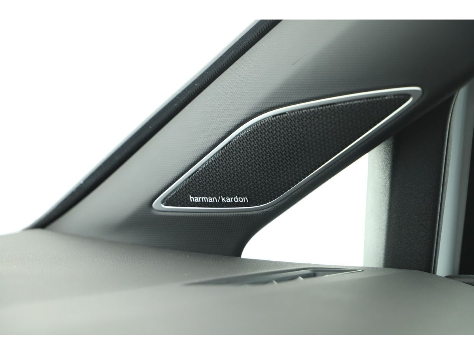 Volkswagen - Golf GTI_8