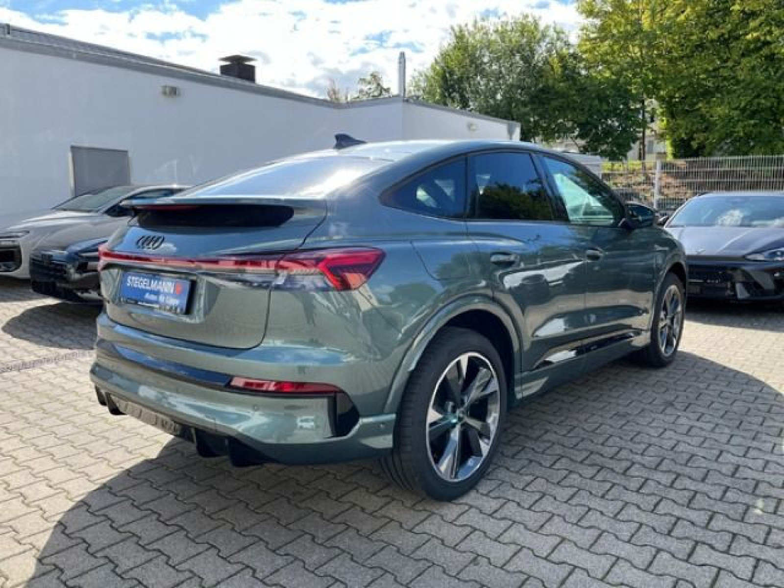 Audi - Q4 Sportback e-tron_7