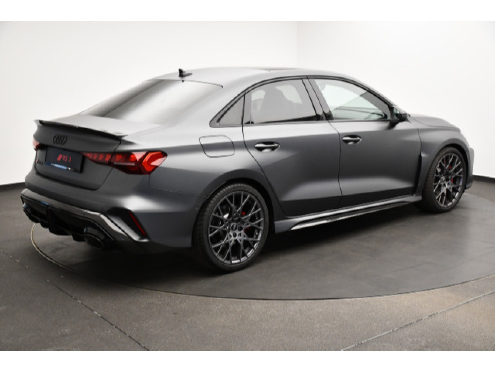 Audi - RS 3 Limousine_3