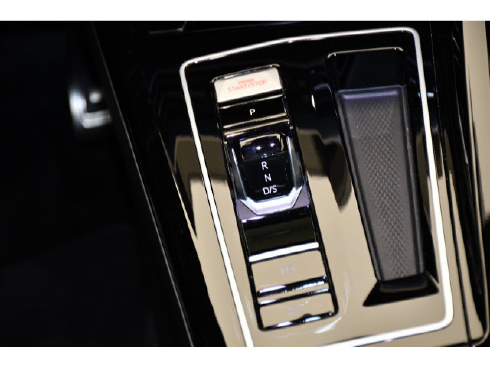 Volkswagen - Golf GTI_6