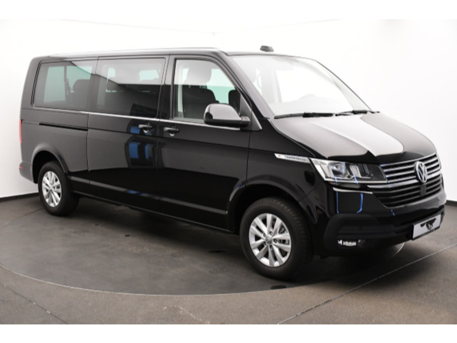 diagonal-frontansicht-aussen