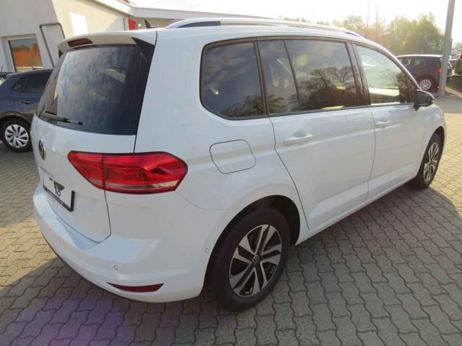 diagonalansicht-hinten-aussen