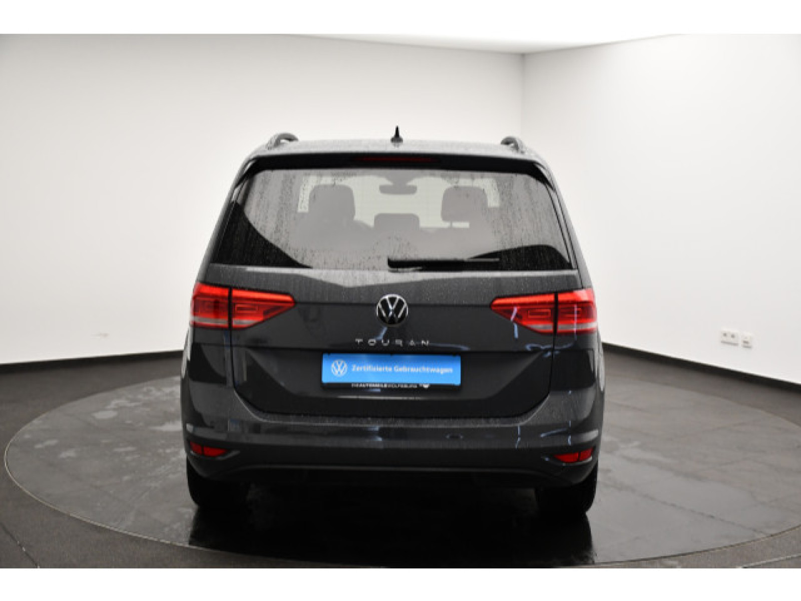Volkswagen - Touran_19