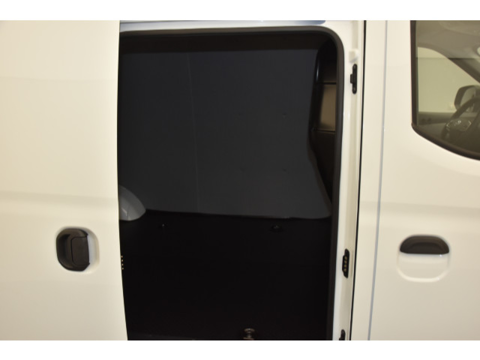 Maxus - eDELIVER 3_10 Maxus - eDELIVER 3_10