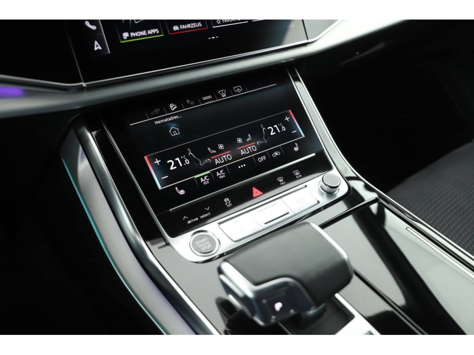 Audi - Q7_14