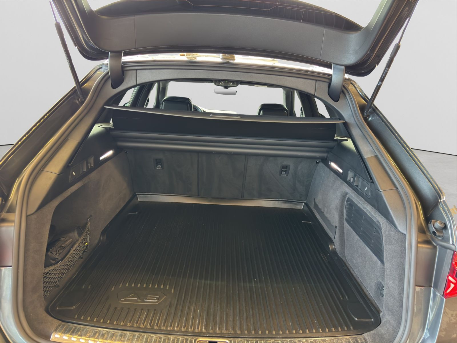 Audi - S6 Avant_18