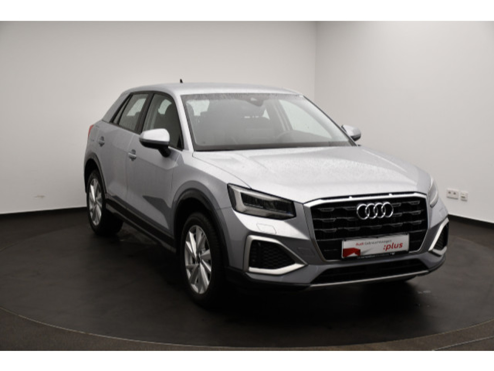 Audi - Q2_16
