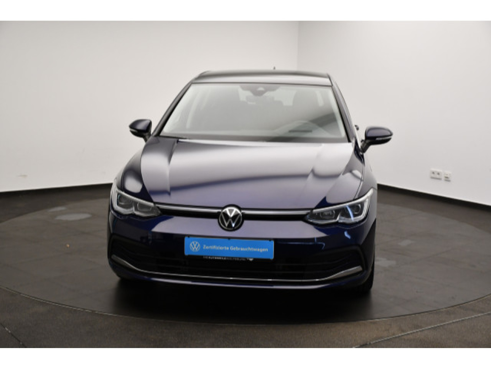 Volkswagen - Golf_12