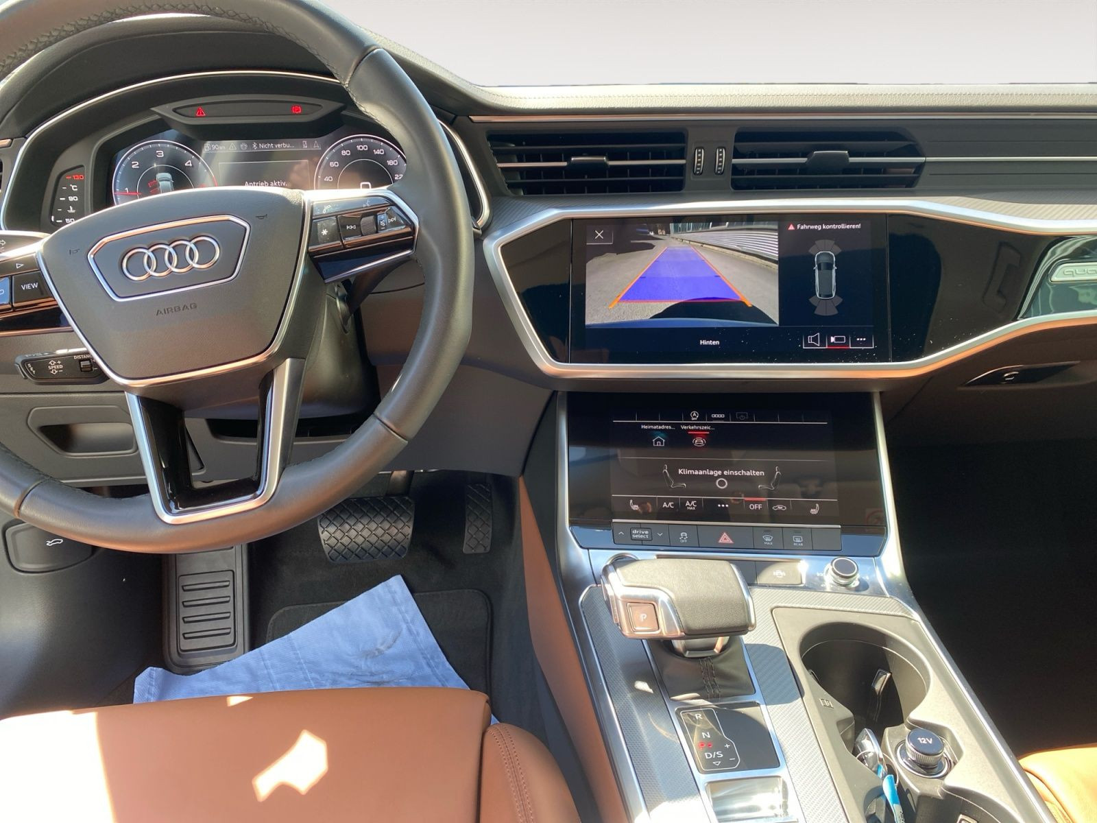 Audi - A6 Avant_11