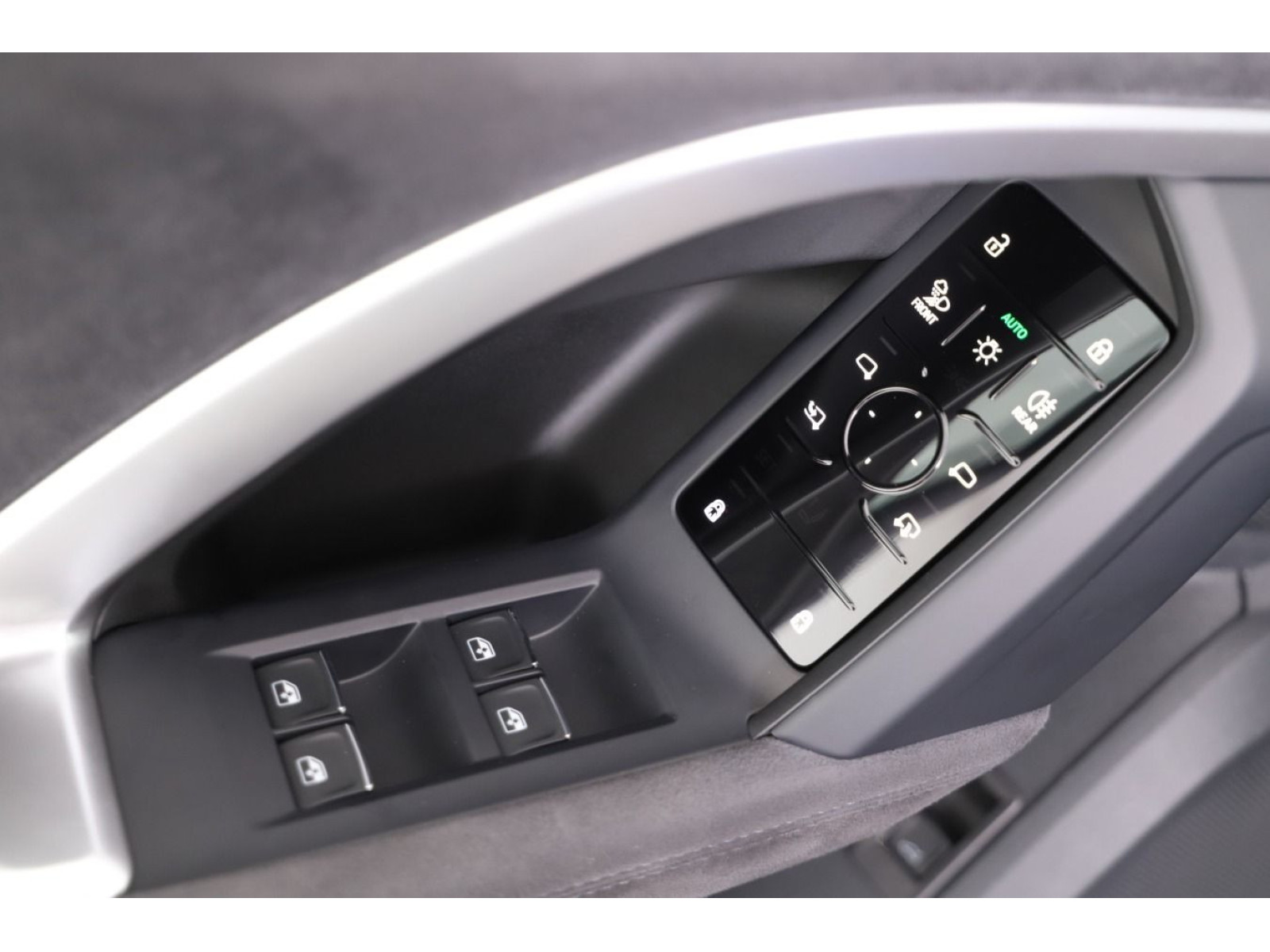 Audi - SQ5 Sportback_16