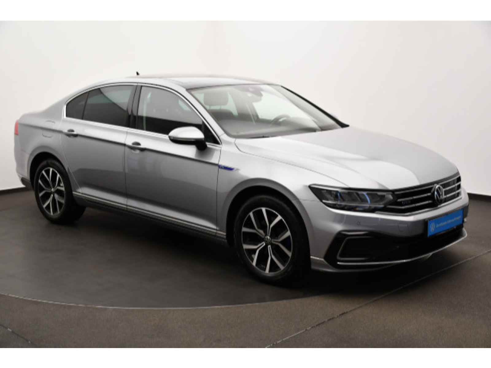 diagonal-frontansicht-aussen