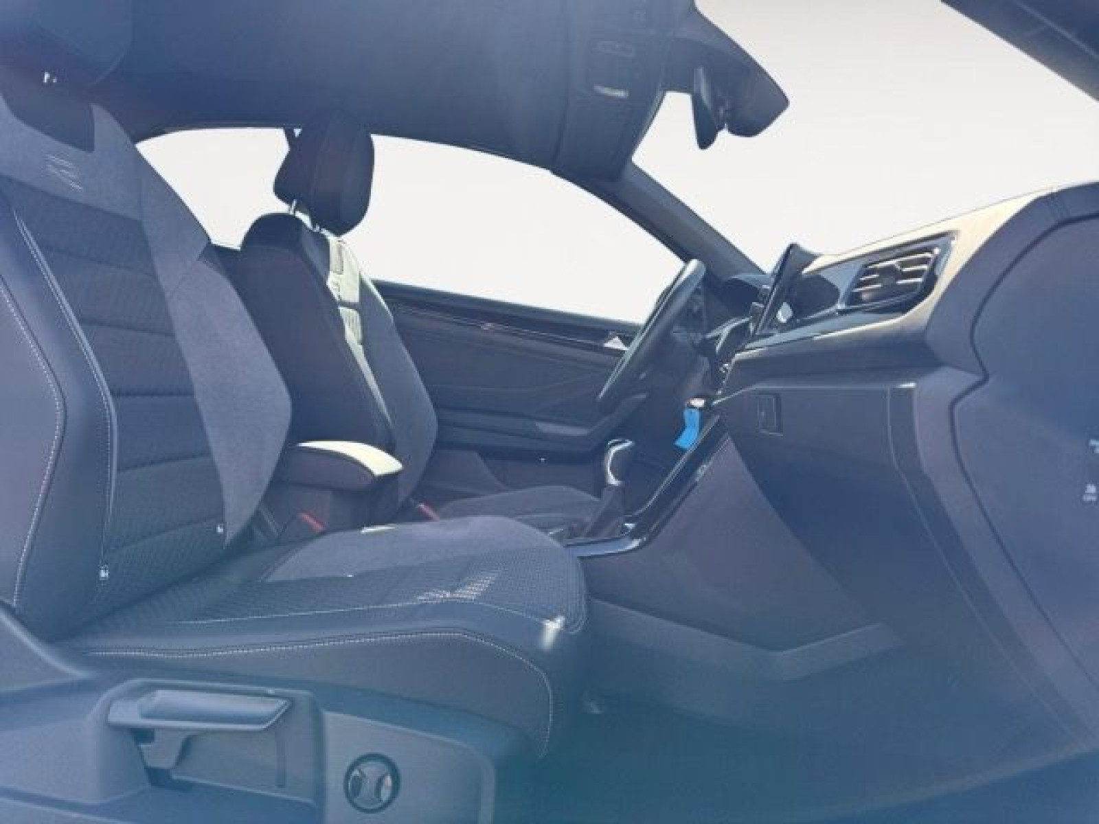 Volkswagen - T-Roc Cabriolet_15