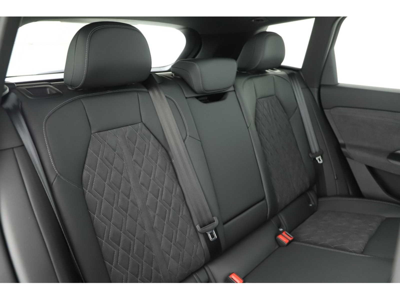 Audi - Q6 SUV e-tron_6