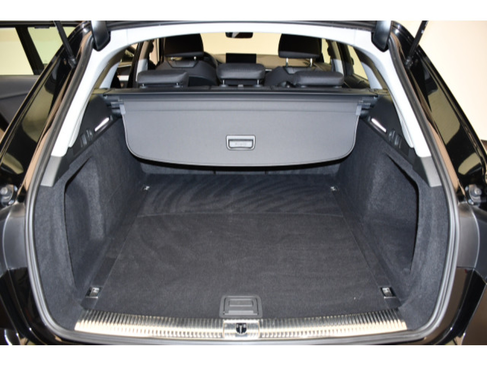 Audi - A4 Avant_9
