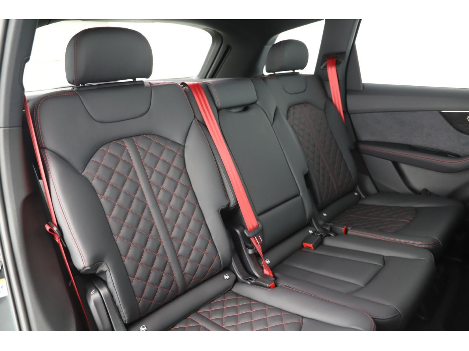 Audi - SQ7_7