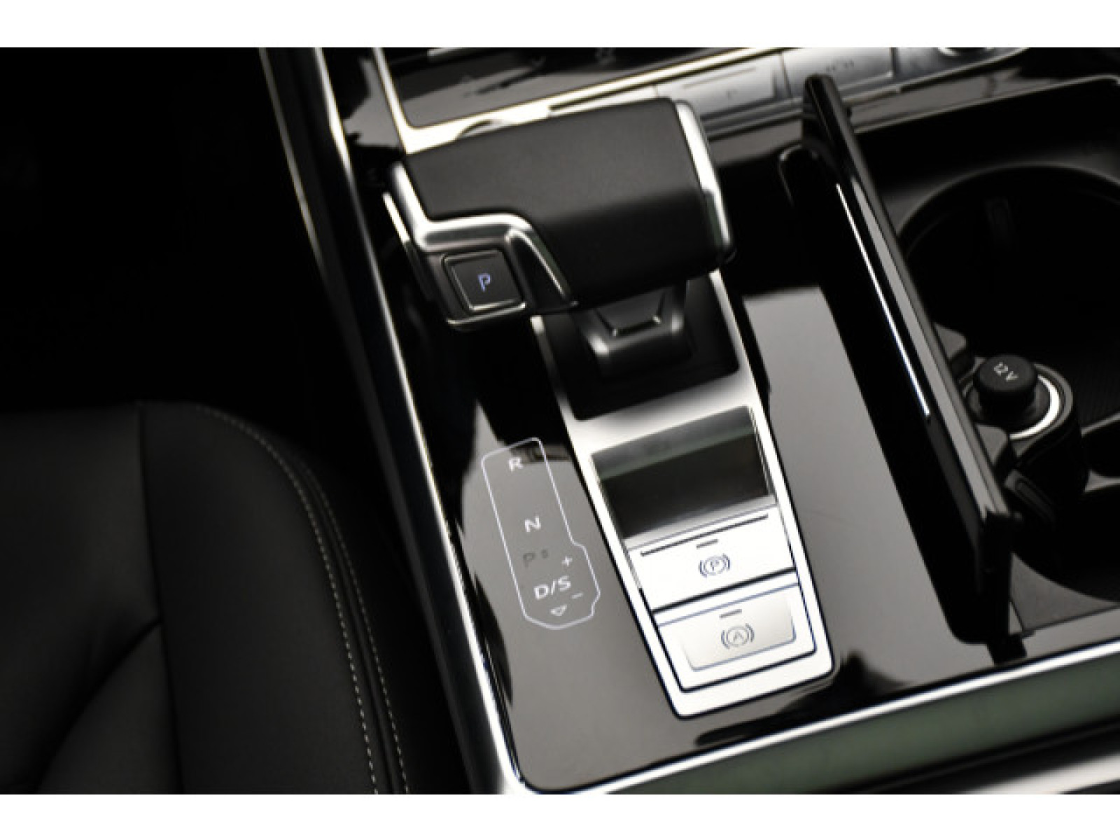 Audi - Q7_7