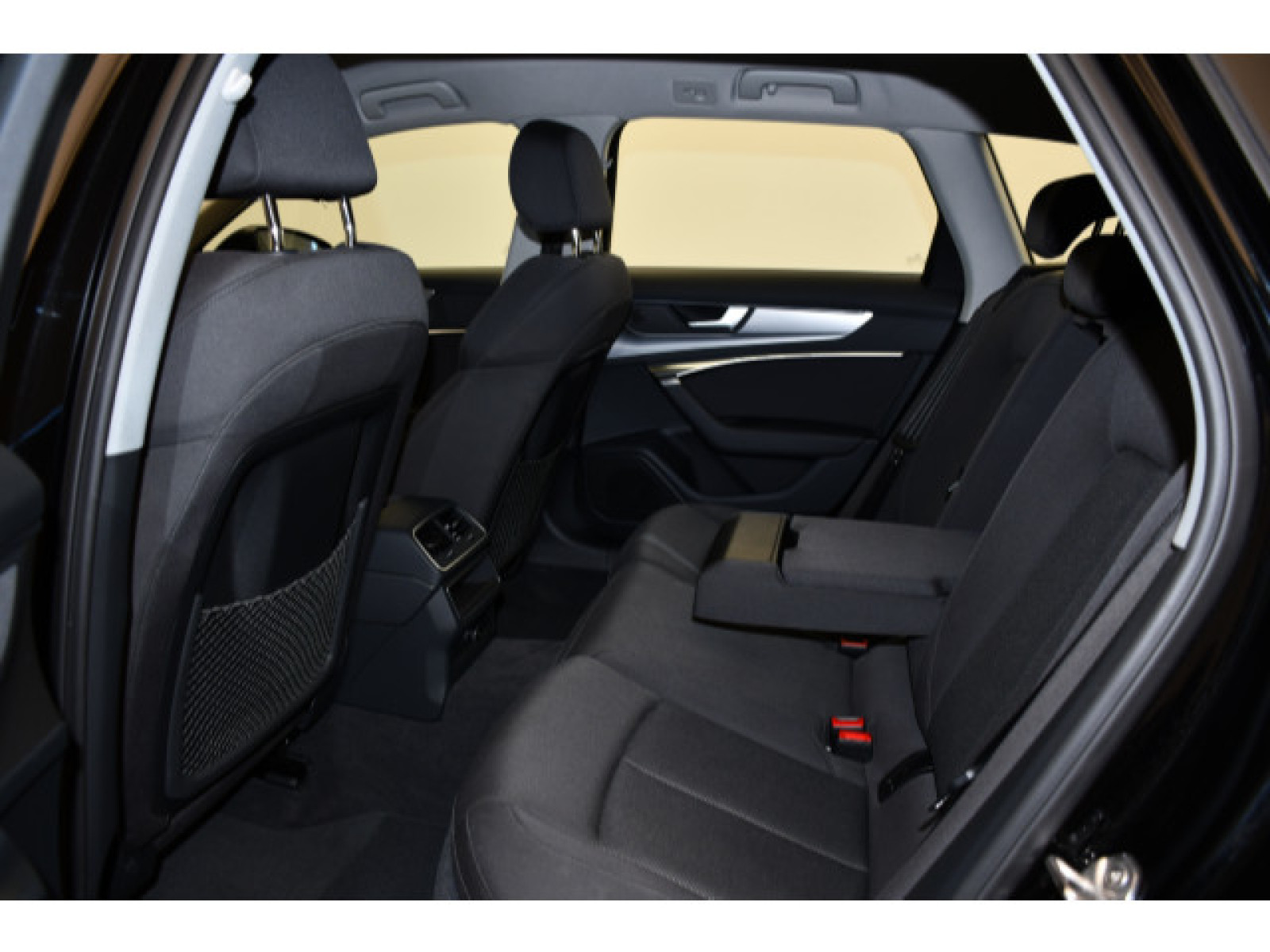 Audi - A6 Avant_9