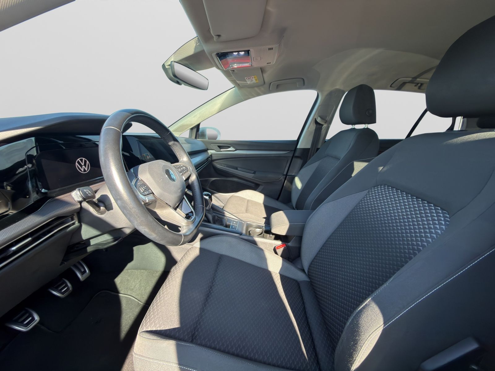 Volkswagen - Golf_9