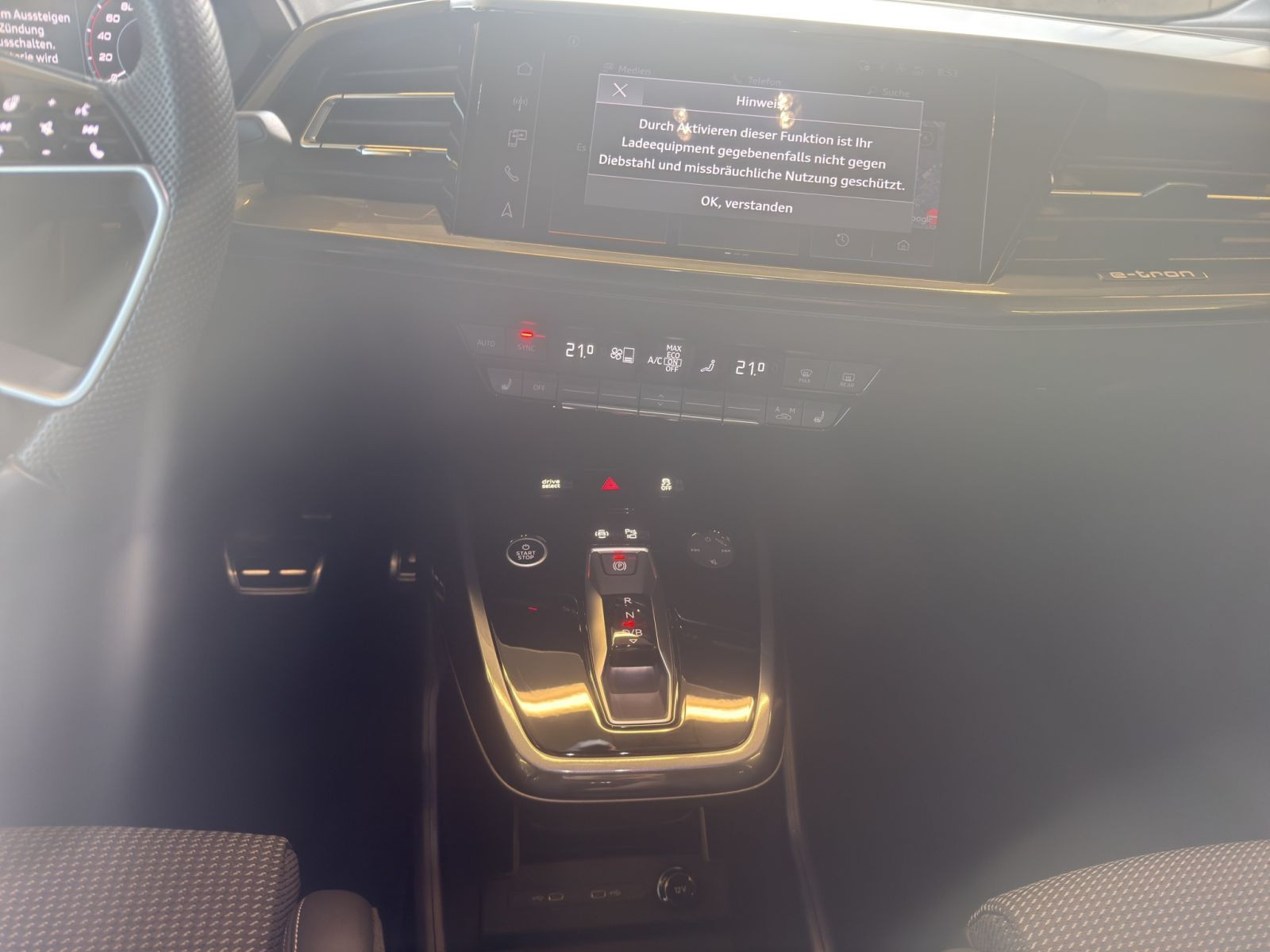 Audi - Q4 e-tron_14
