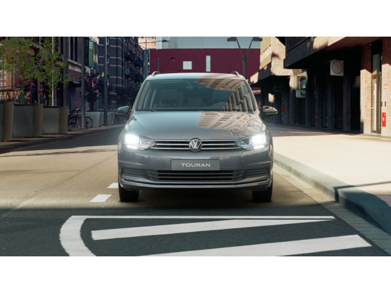 Volkswagen - Touran_4