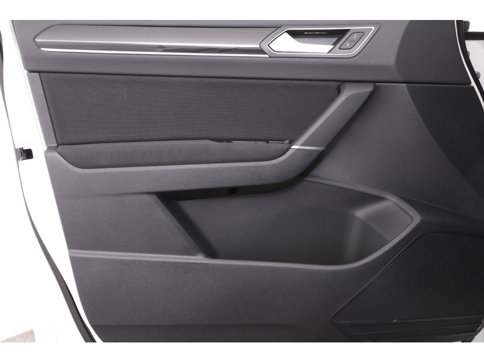 Volkswagen - Touran_13