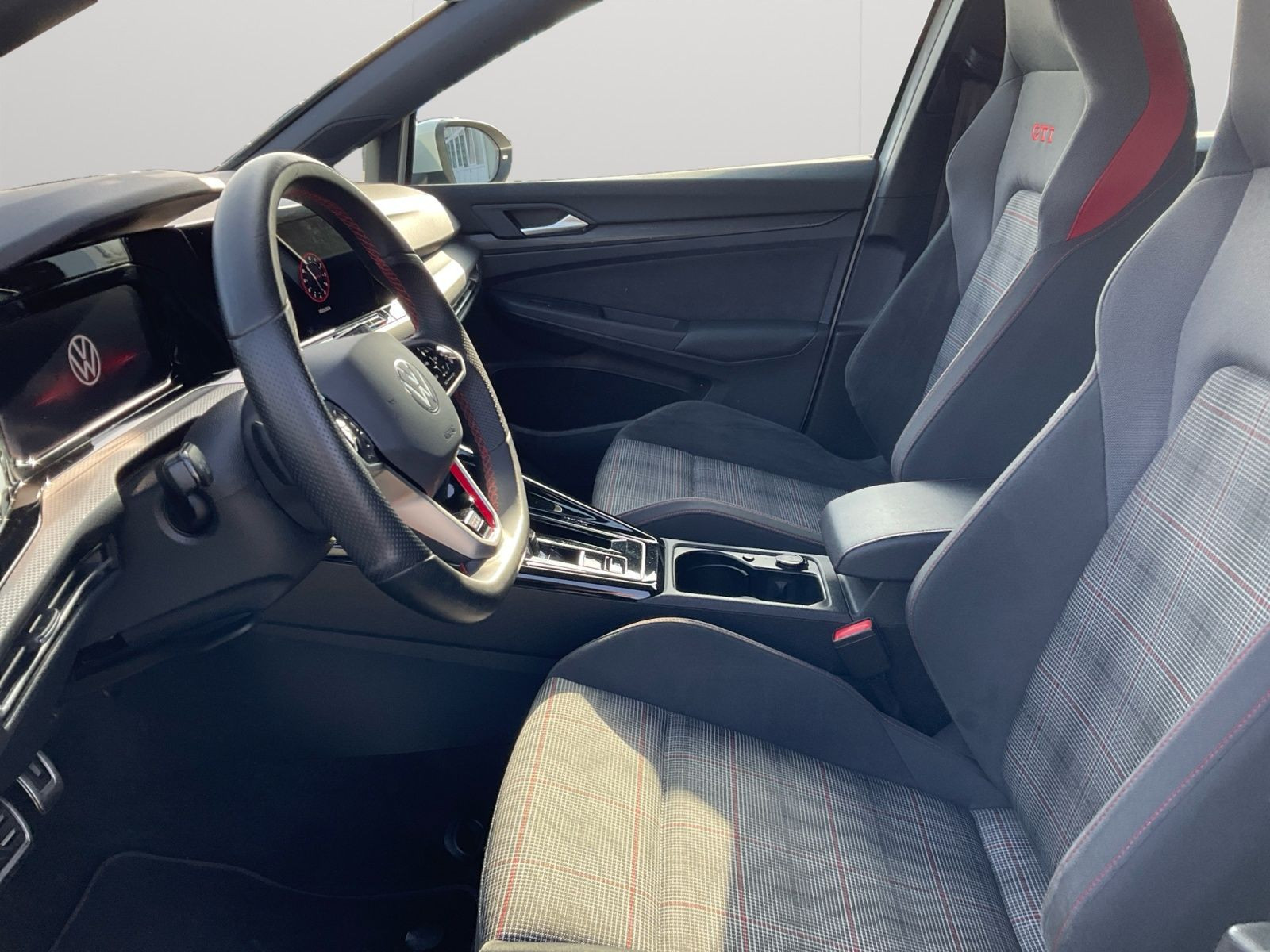 Volkswagen - Golf GTI_9