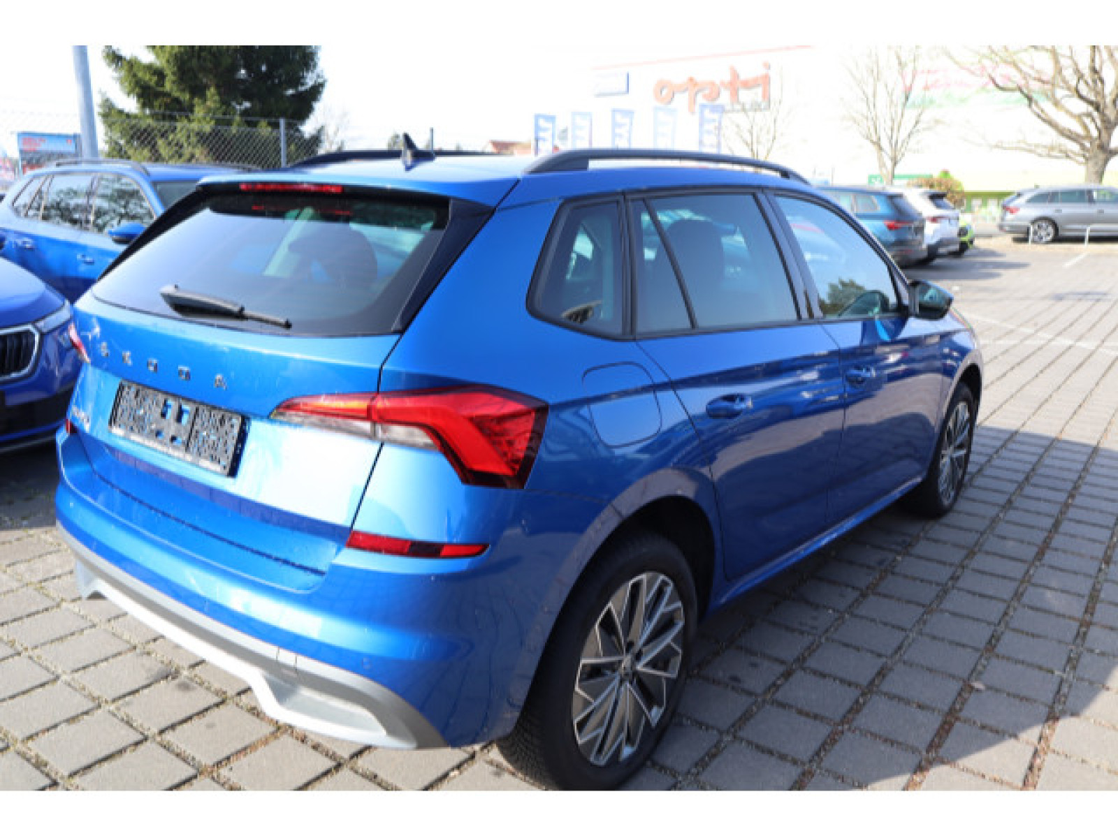 diagonalansicht-hinten-aussen