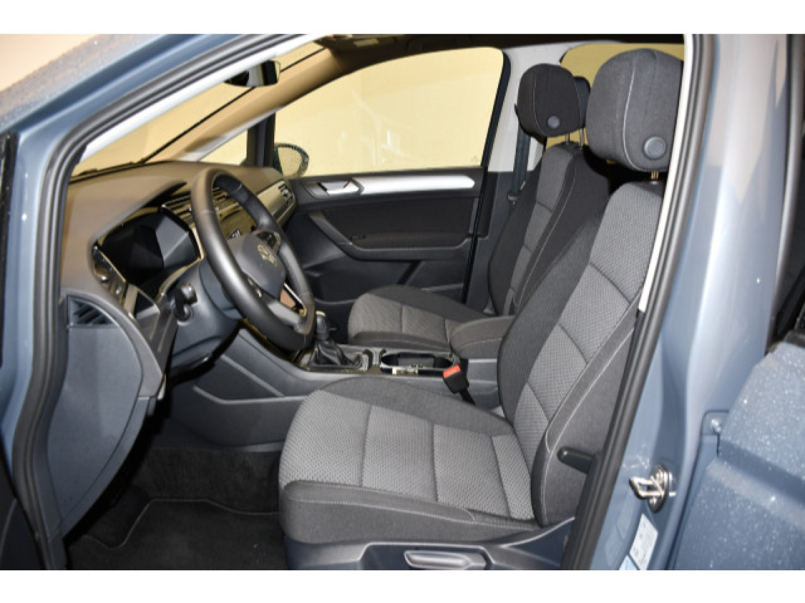 Volkswagen - Touran_3