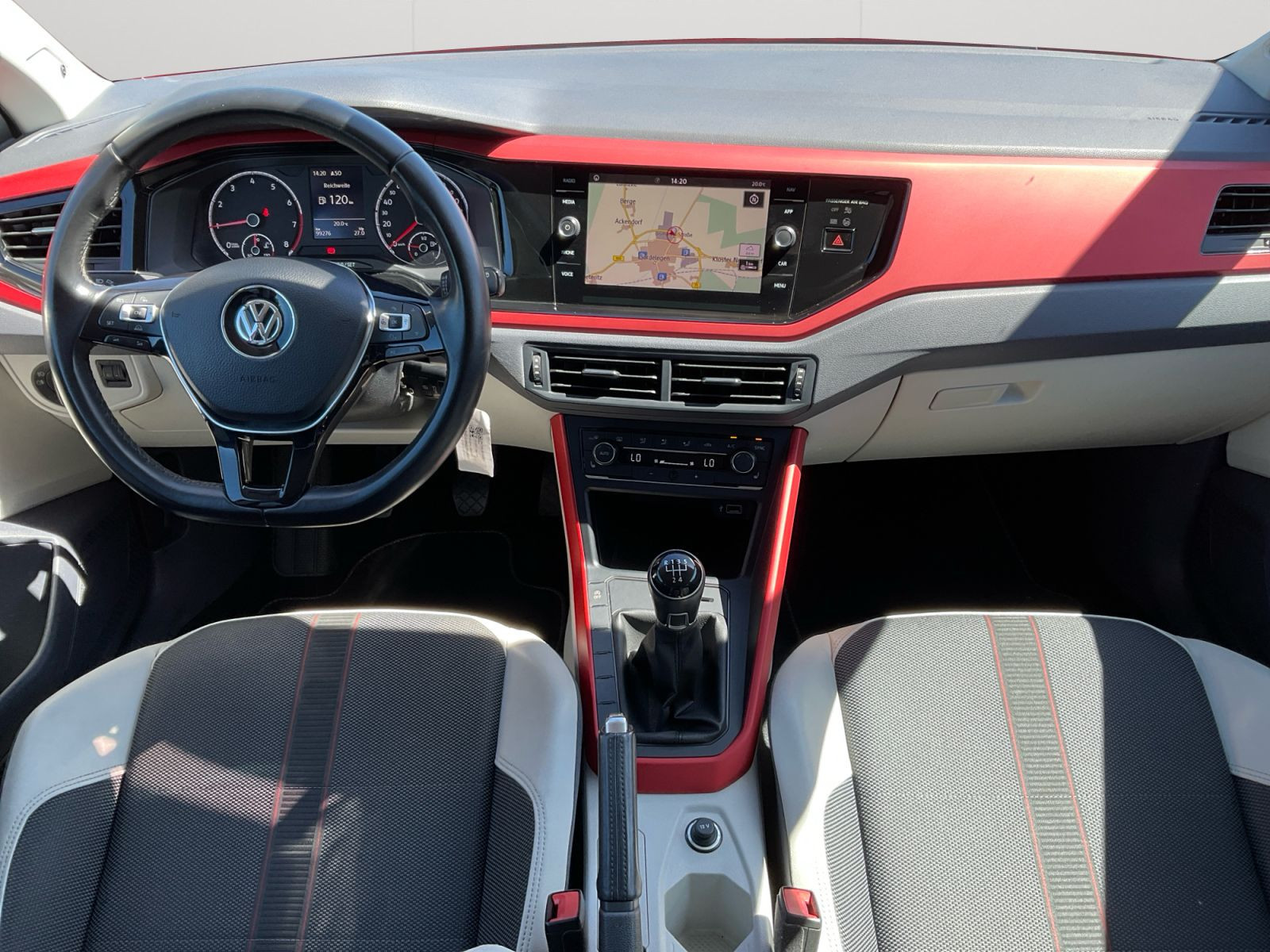 Volkswagen - Polo_10