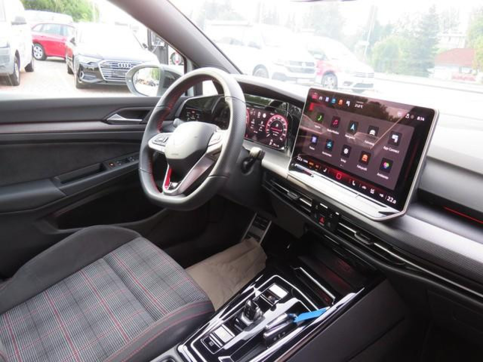 Volkswagen - Golf GTI_15