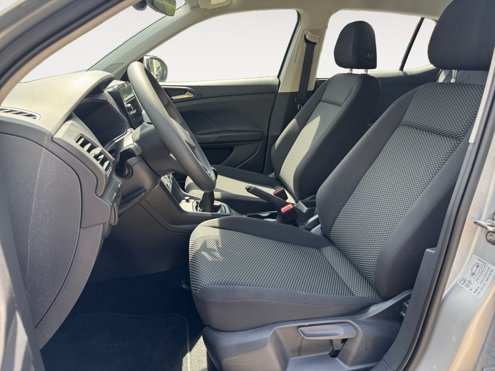 Volkswagen - T-Cross_10