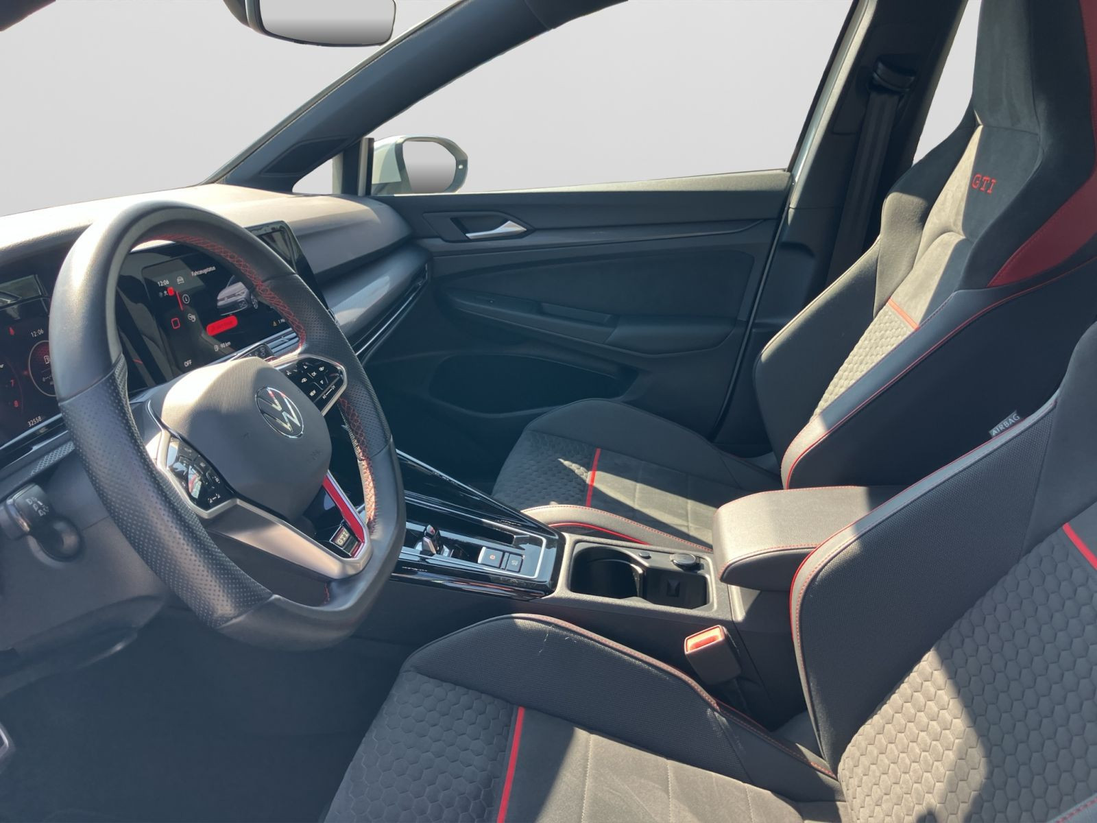 Volkswagen - Golf GTI_9