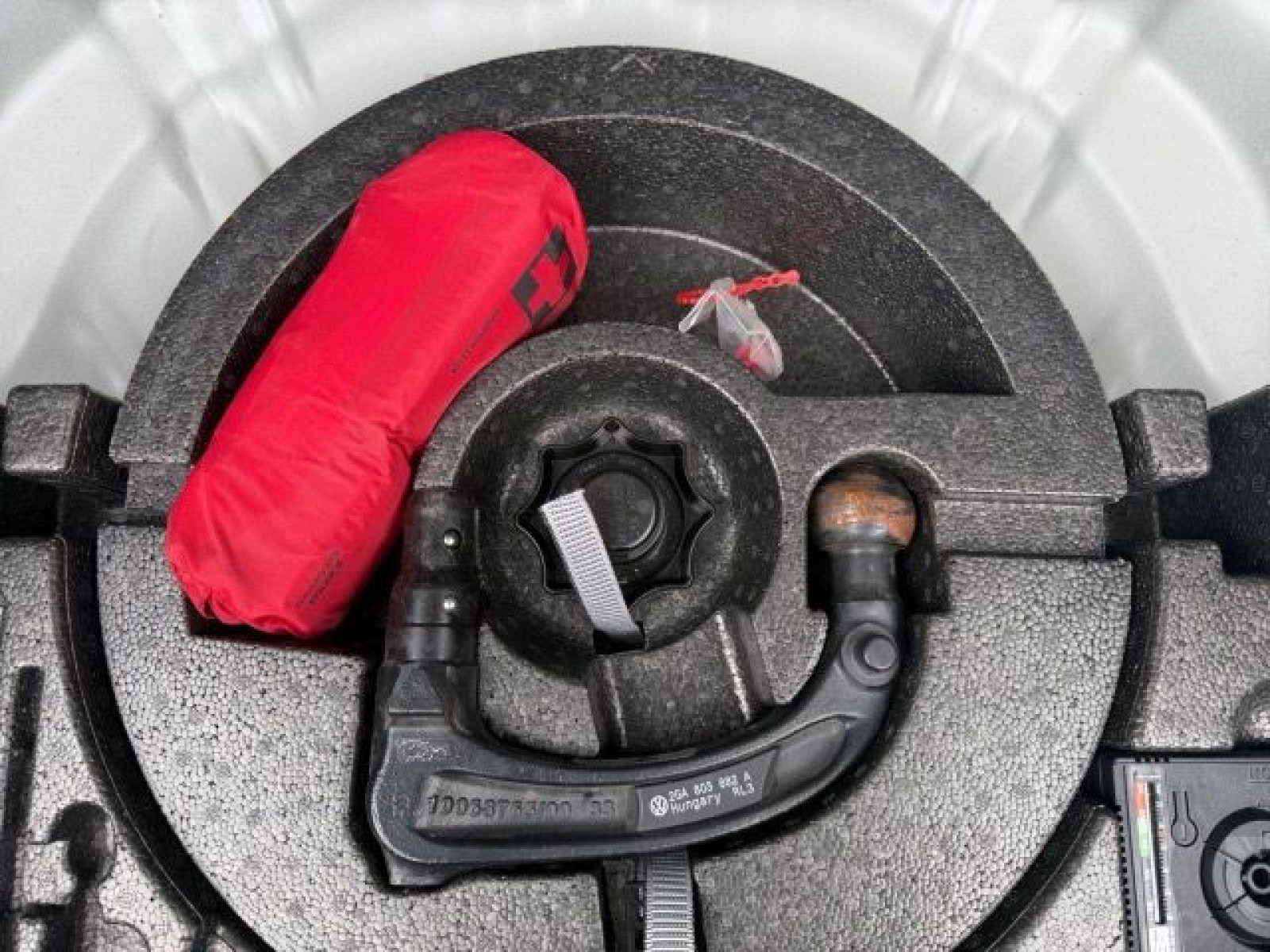 Volkswagen - T-Roc_17