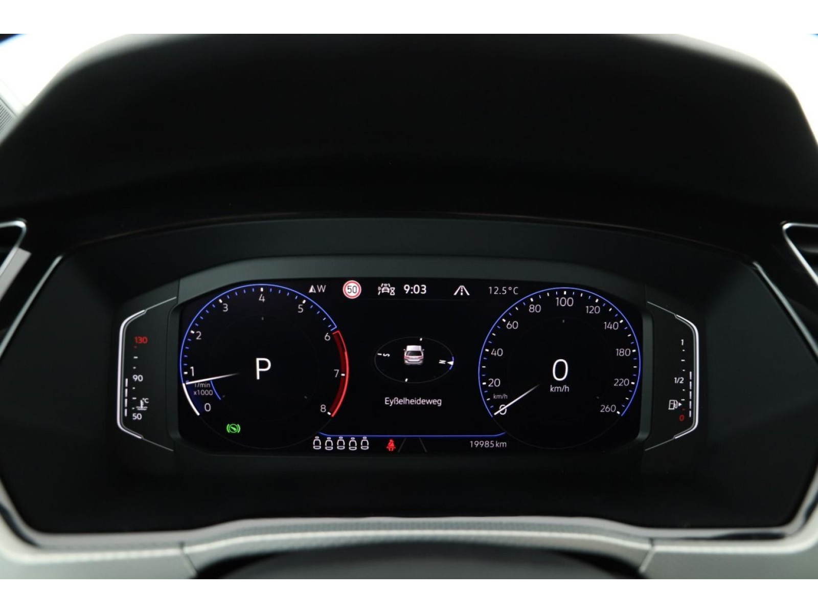 Volkswagen - Touran_9