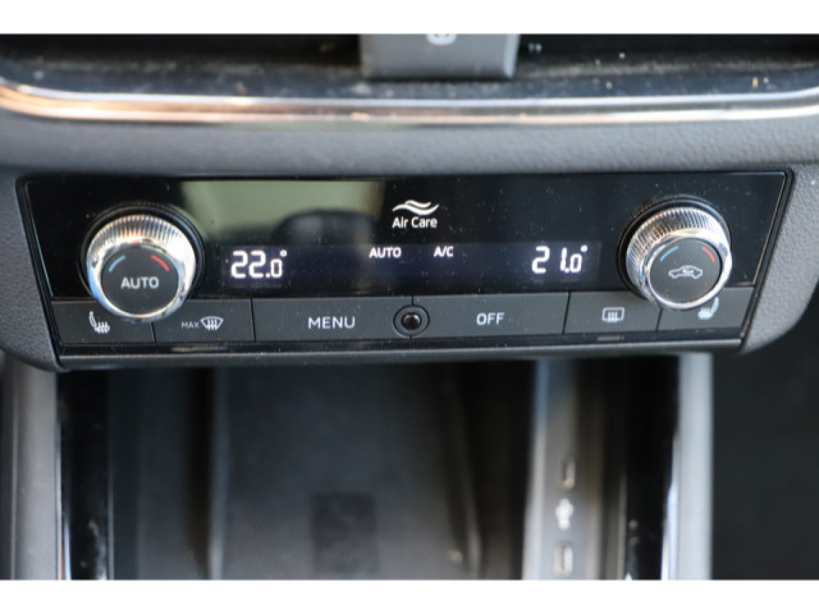 bedienungselemente-mitte-innen