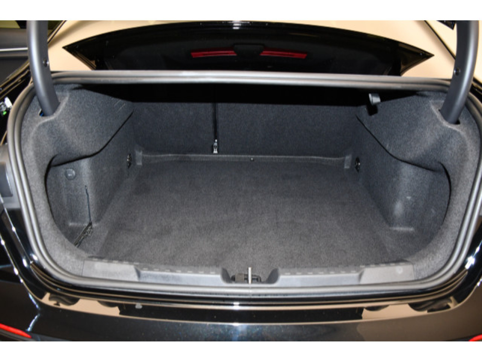 Audi - A3 Limousine_12