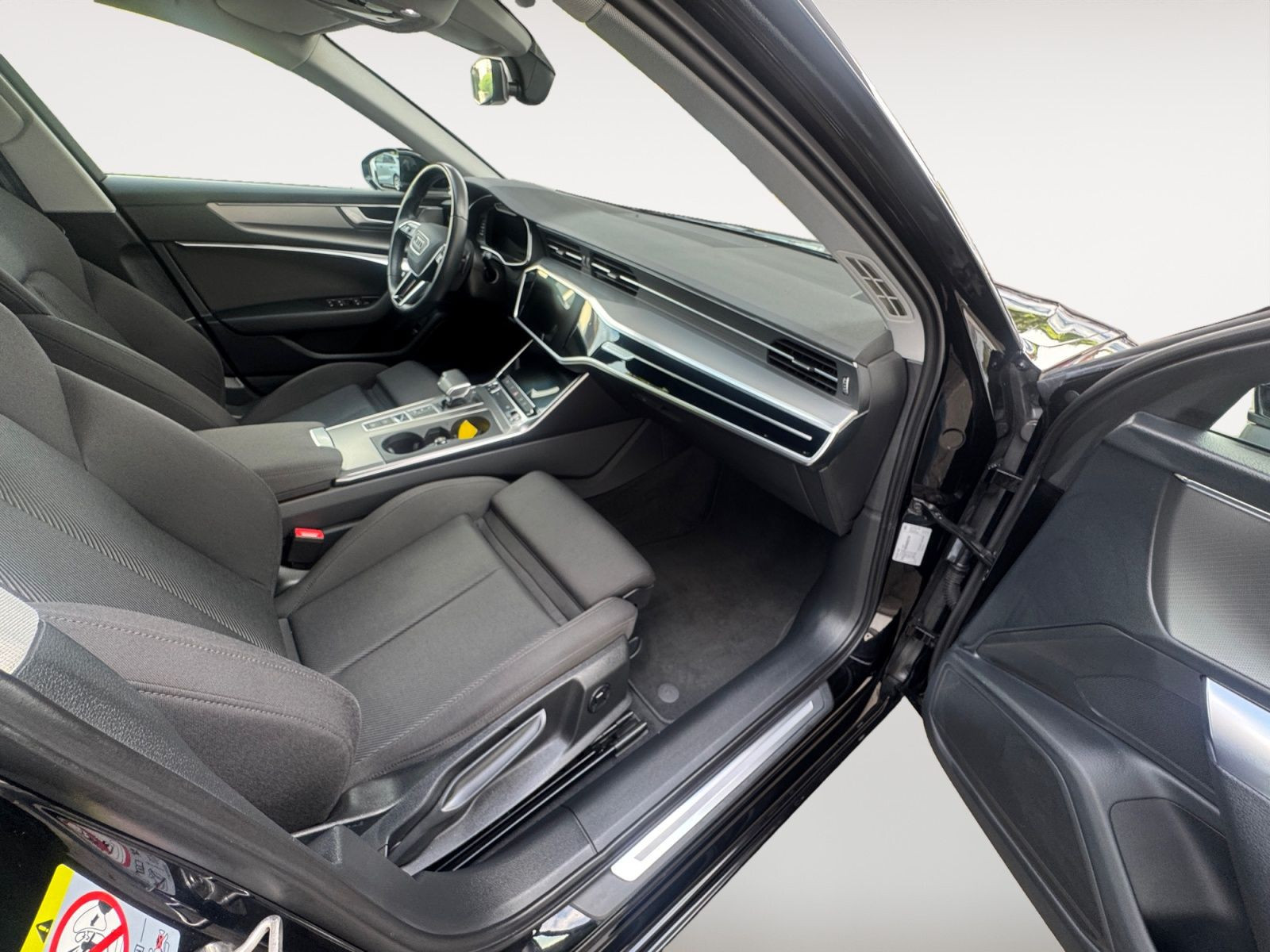 Audi - A6 Avant_16