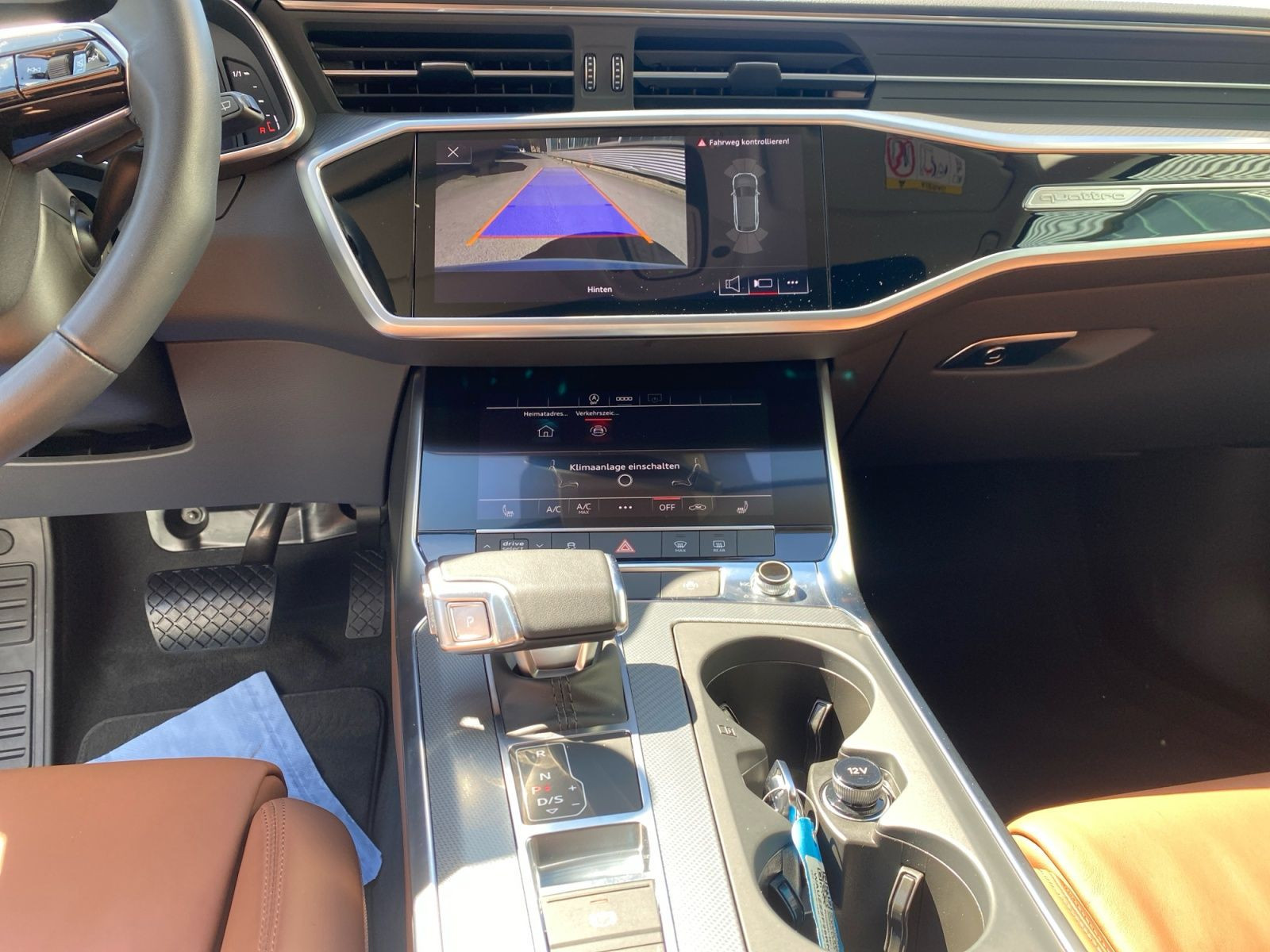 Audi - A6 Avant_12