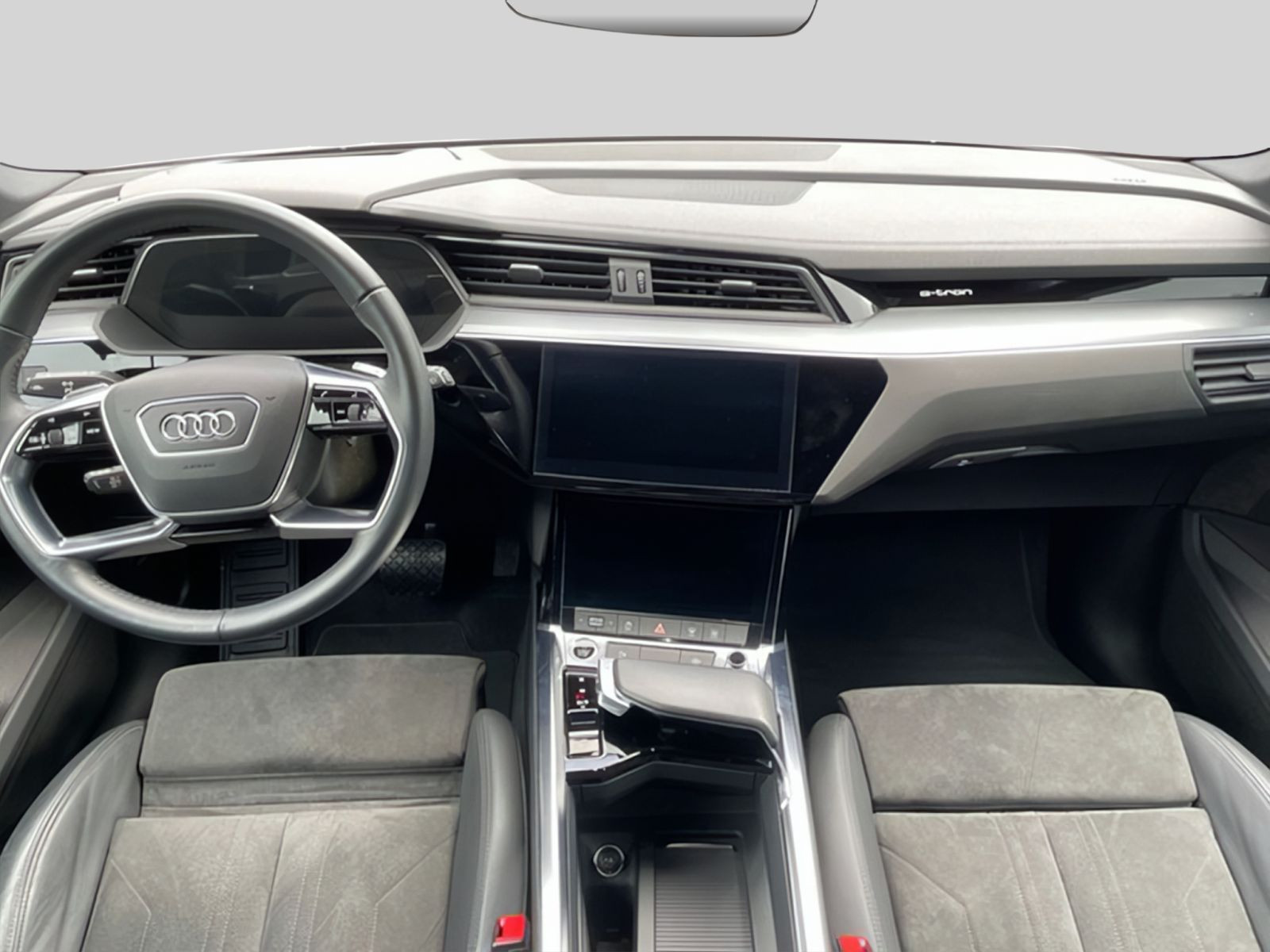 Audi - e-tron_13