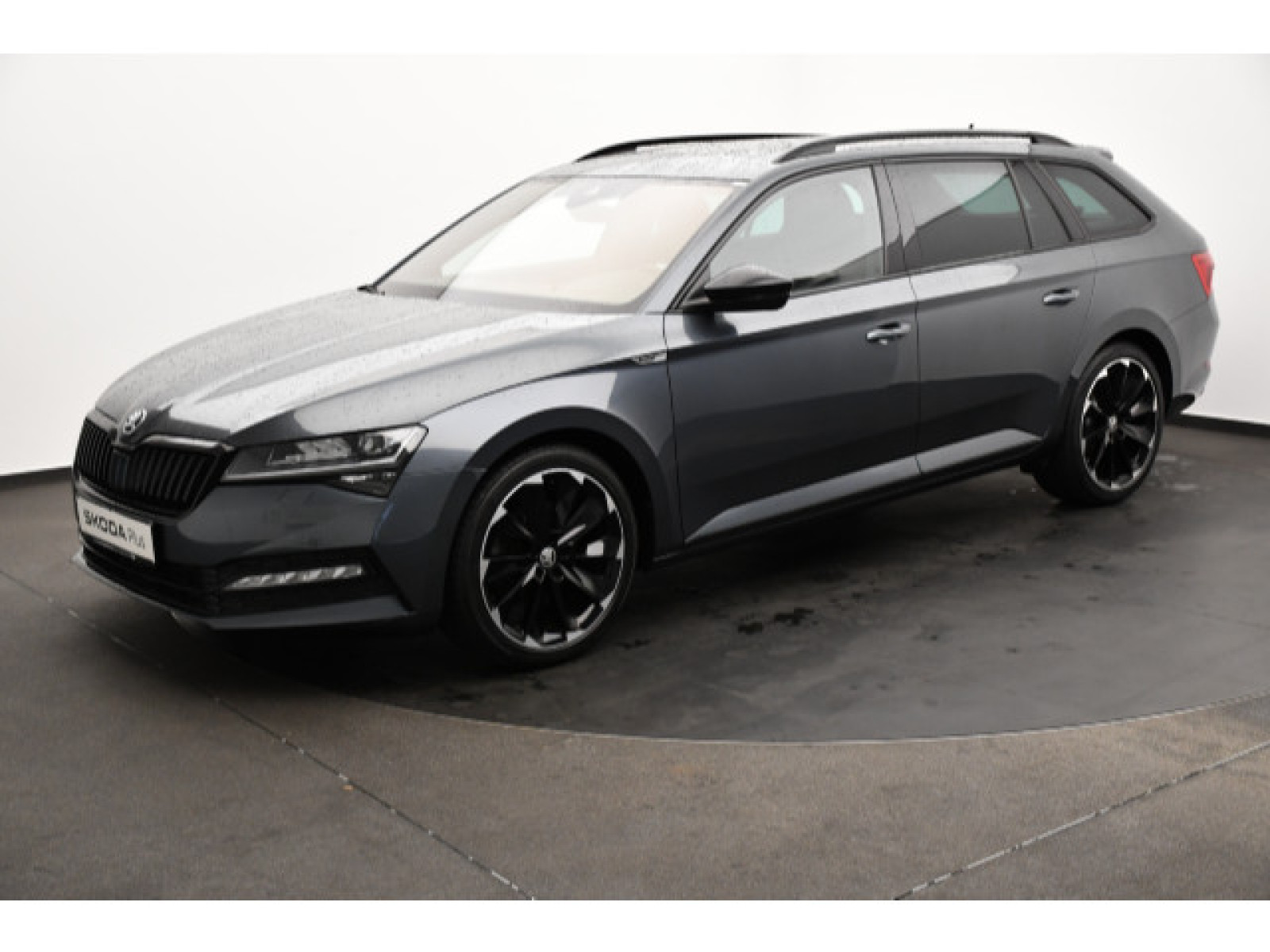 diagonal-frontansicht-aussen diagonal-frontansicht-aussen