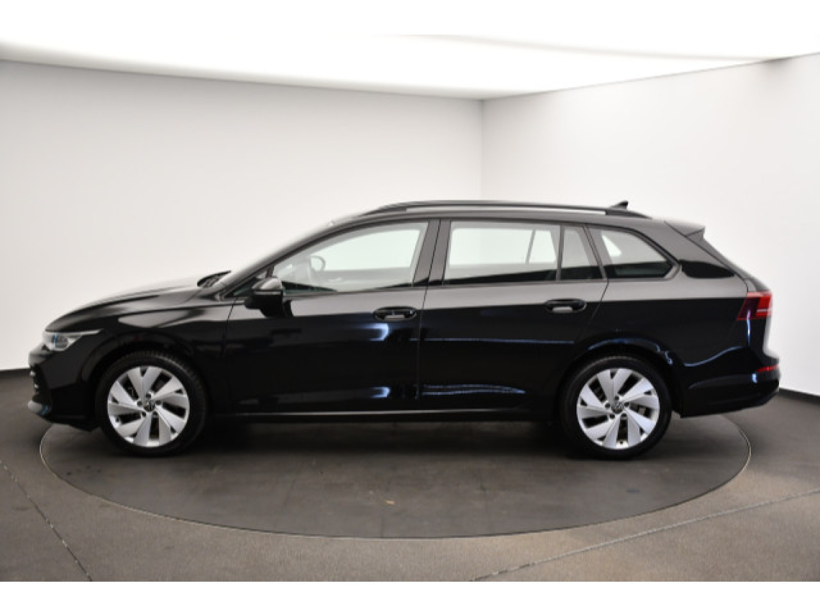 Volkswagen - Golf Variant_17