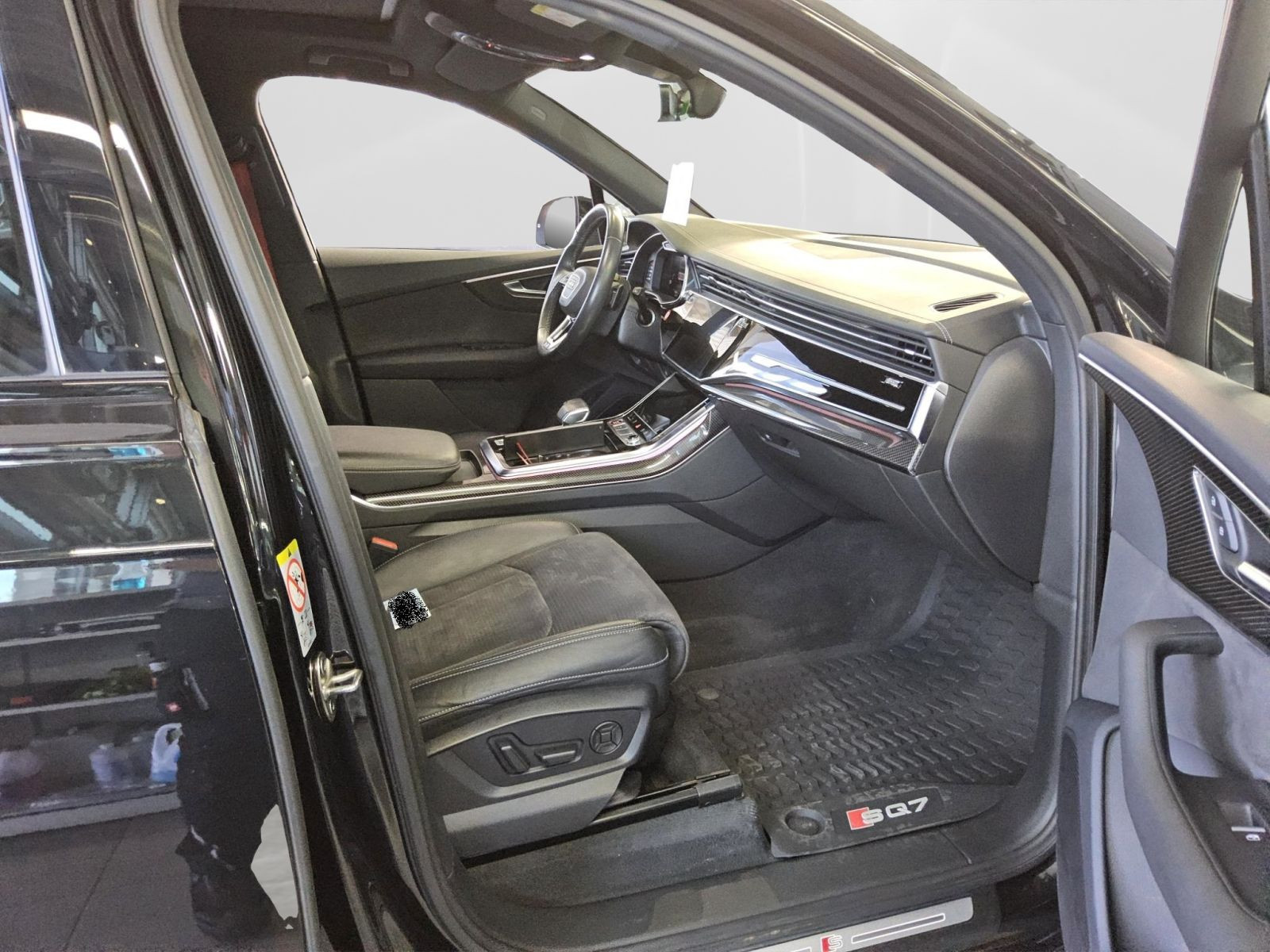 Audi - SQ7_3
