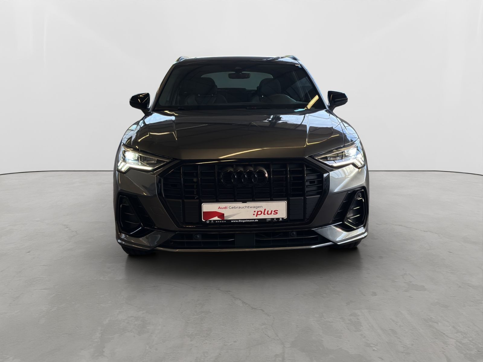 Audi - Q3_9
