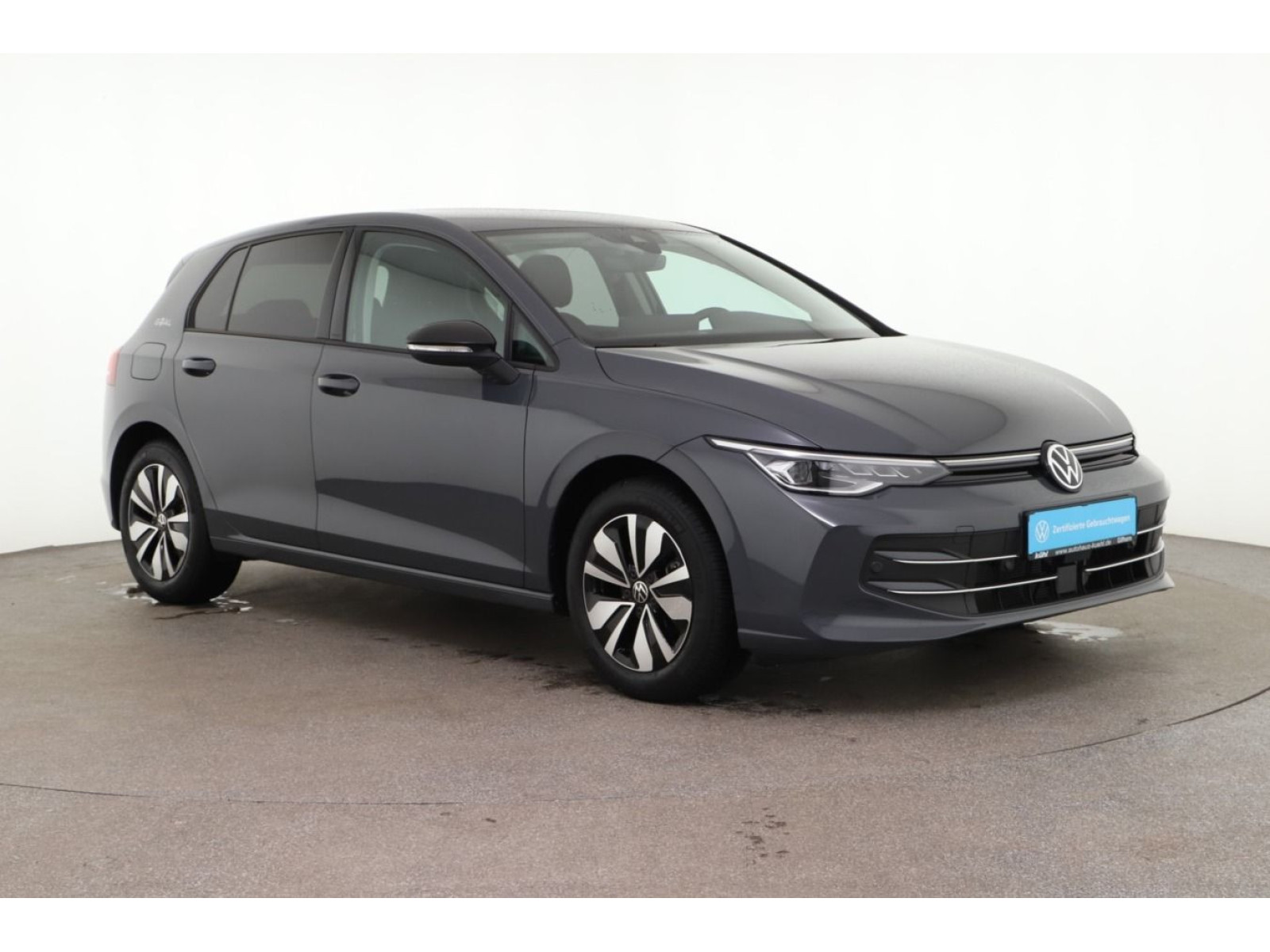 Volkswagen - Golf_5