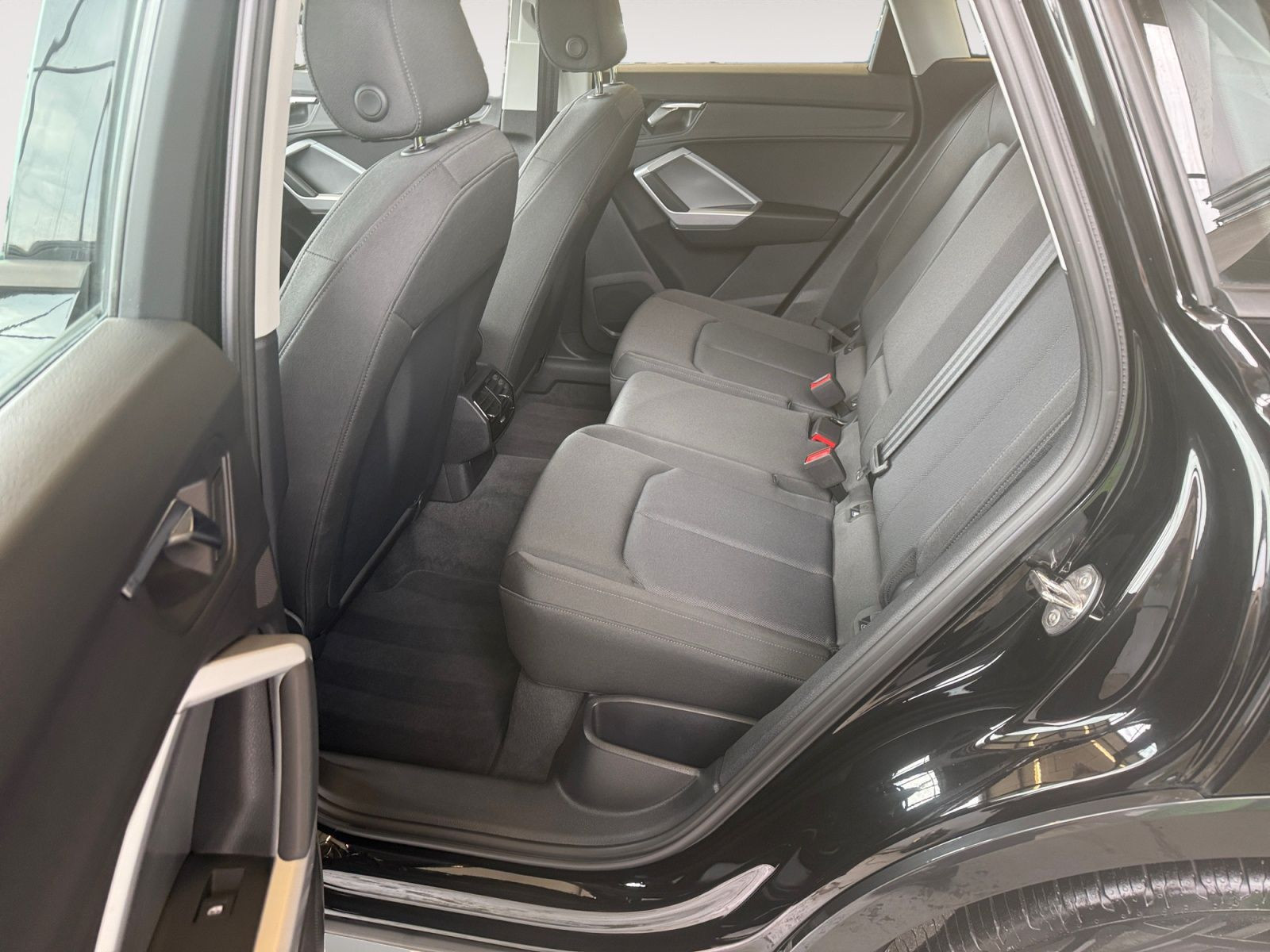 Audi - Q3_14